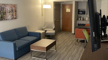 Studio Suite, 1 King Bed, Non Smoking | 2 bedrooms, premium bedding, minibar, in-room safe
