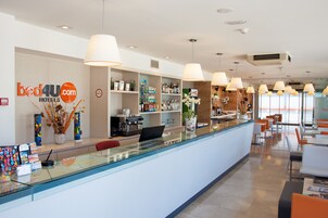 Bar (en el alojamiento)