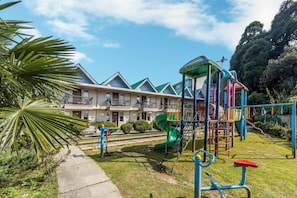 Área de juegos infantiles al aire libre