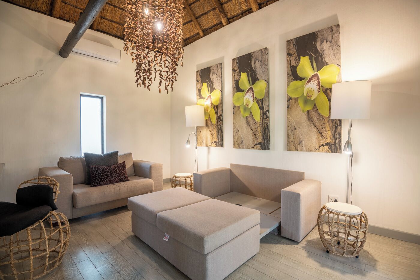 Familjerum | Minibar, värdeförvaringsskåp på rummet, gratis wi-fi och sängkläder