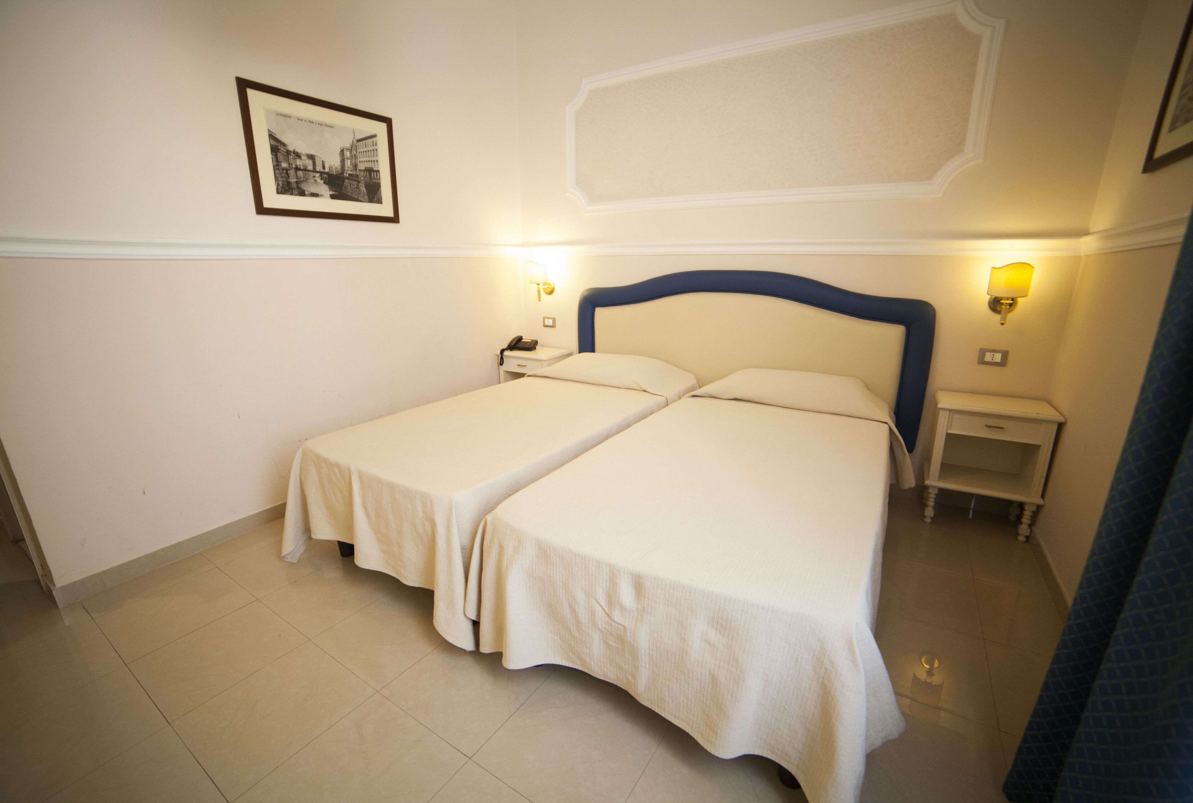 Hypo-allergenic bedding, Select Comfort beds, minibar, in-room safe