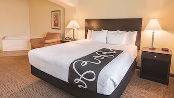 Suite, 1 Bedroom, Non Smoking (Mobility/Hearing, Tub w/ Grab Bars) | Premium bedding, down comforters, desk, iron/ironing board