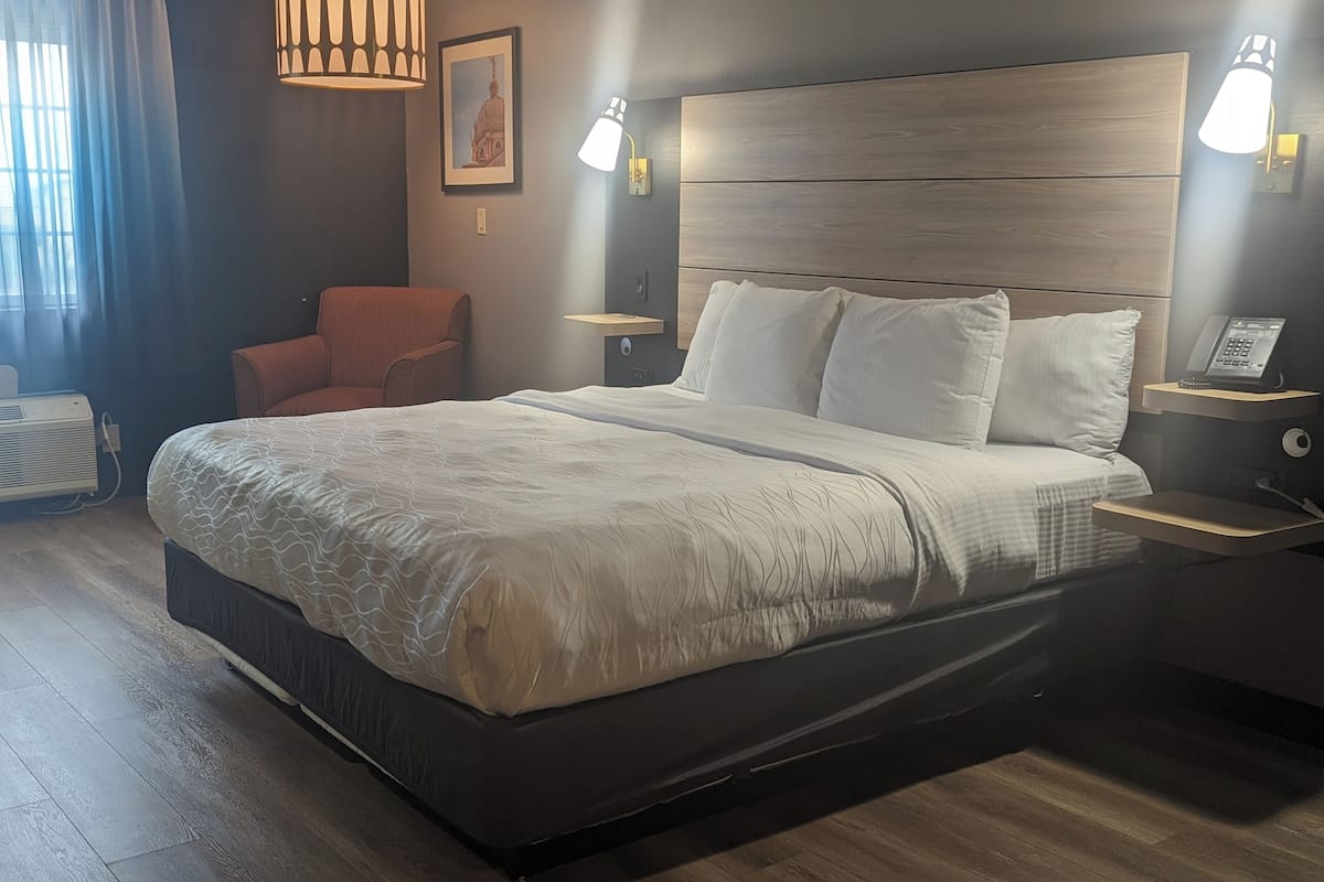 apartment, 1 king bed, non smoking | premium bedding, desk, laptop workspace, blackout curtains