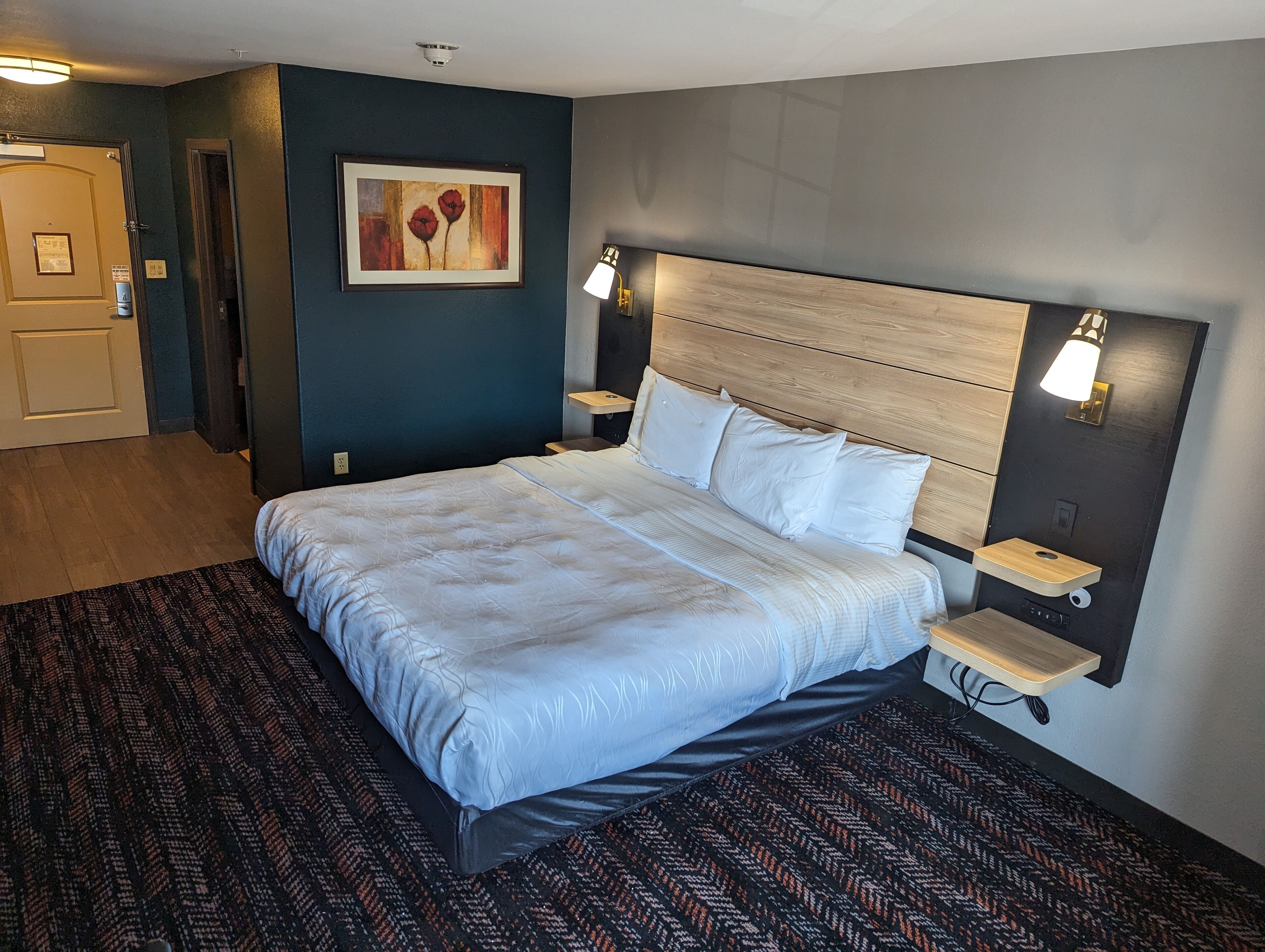 room, 1 king bed, non smoking | premium bedding, desk, laptop workspace, blackout curtains