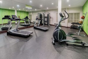 Fitness facility - La Quinta Inn & Suites by Wyndham Fort Worth Arlington West (Fort Worth)