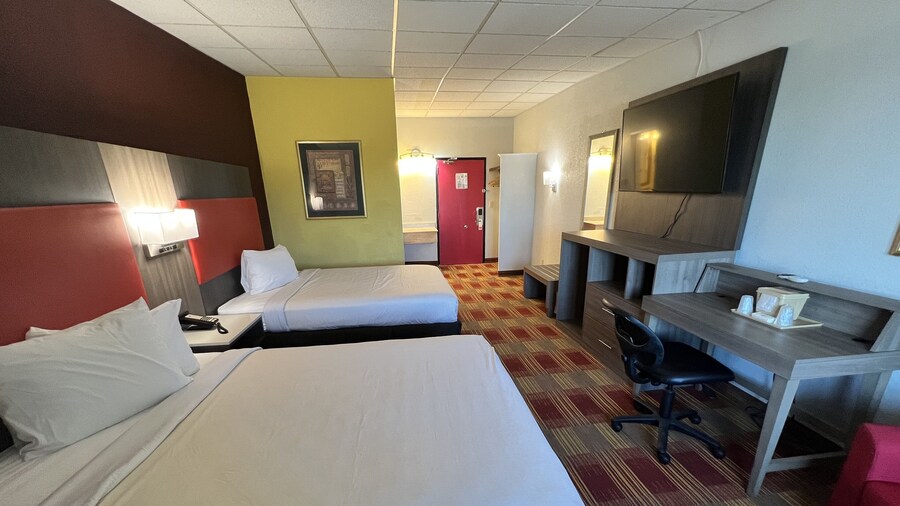 Countryside Suites Kansas City Independence I-70E Sports Complex Hotel