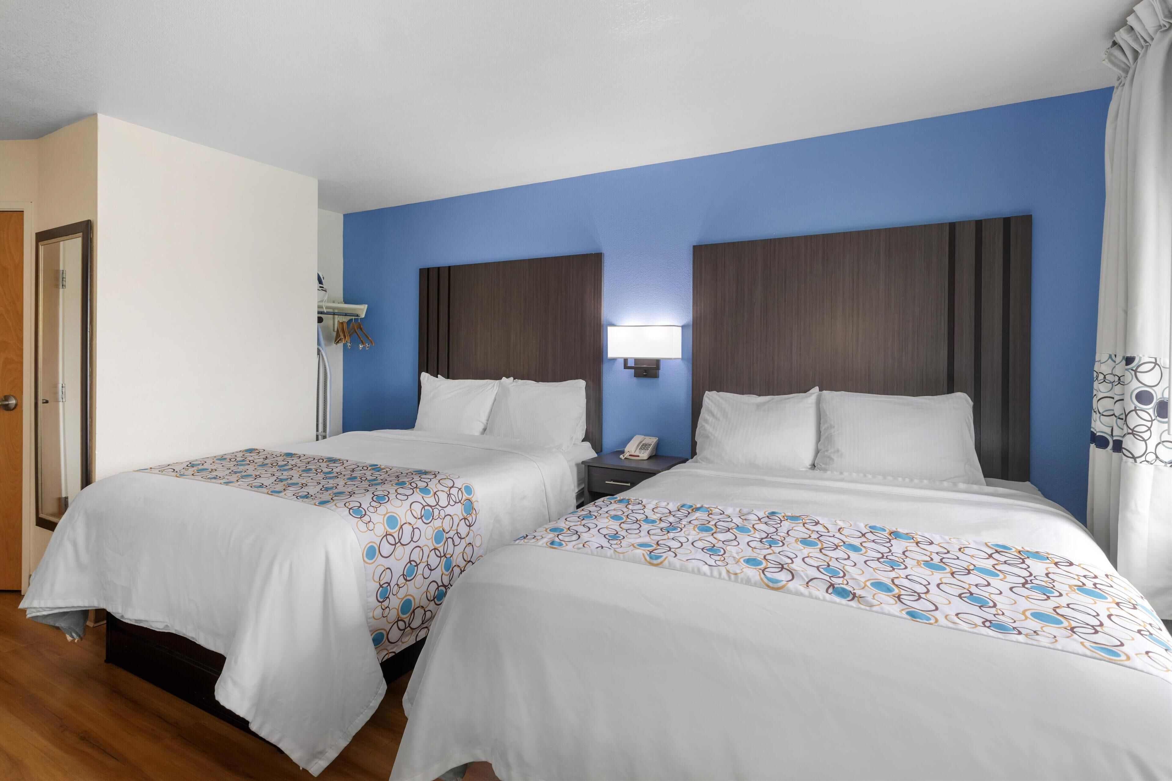 Photo - SureStay Plus Hotel by Best Western Niagara Falls East