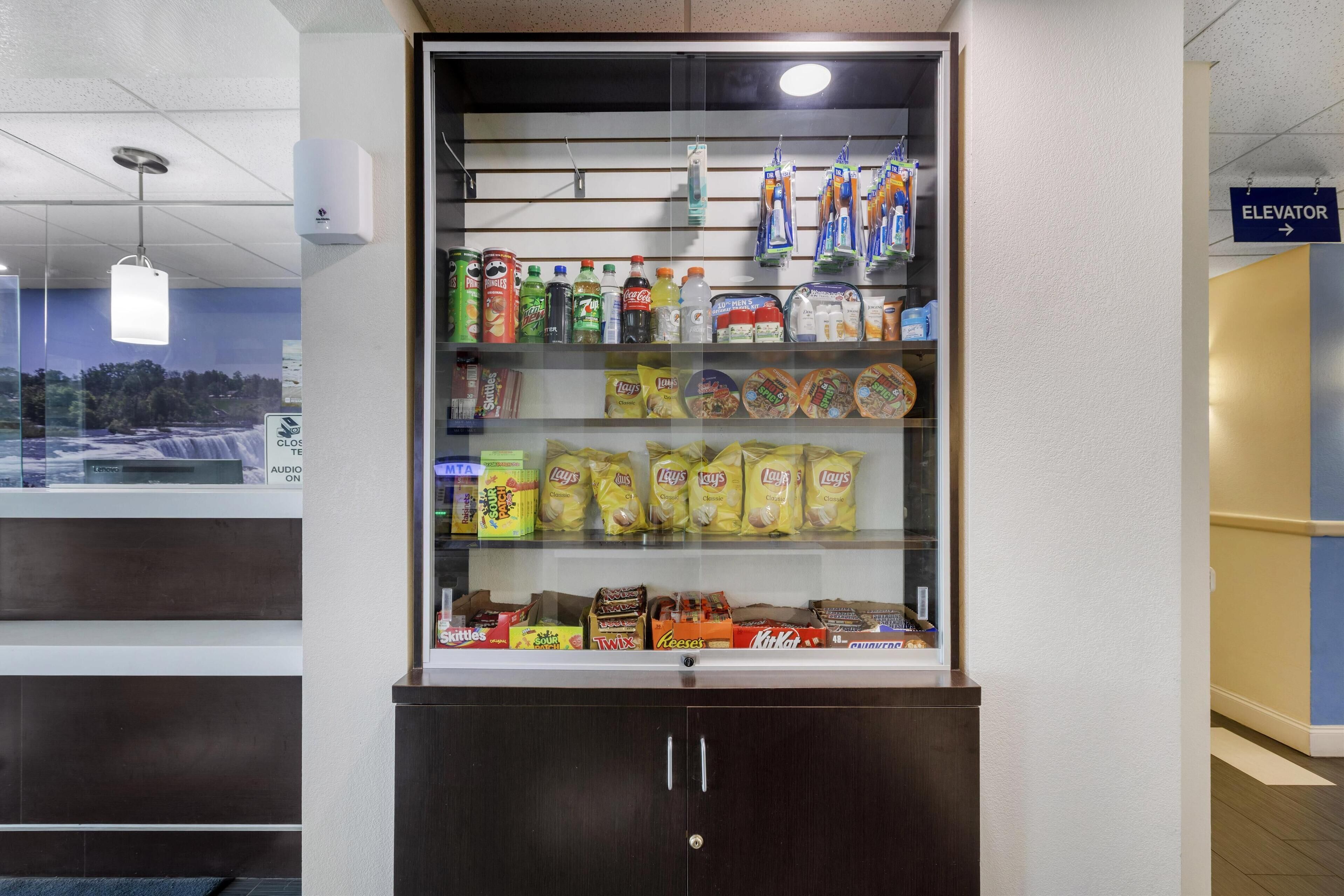 Photo - SureStay Plus Hotel by Best Western Niagara Falls East