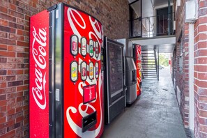 ماكينة بيع آلية