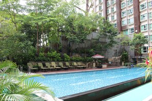 Seasonal outdoor pool