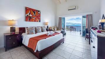 Minibar, in-room safe, desk, iron/ironing board