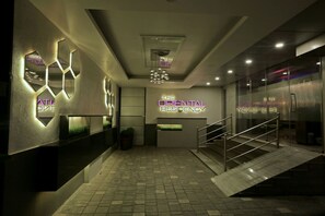 Porch - Oriental Residency Hotel (Mumbai)