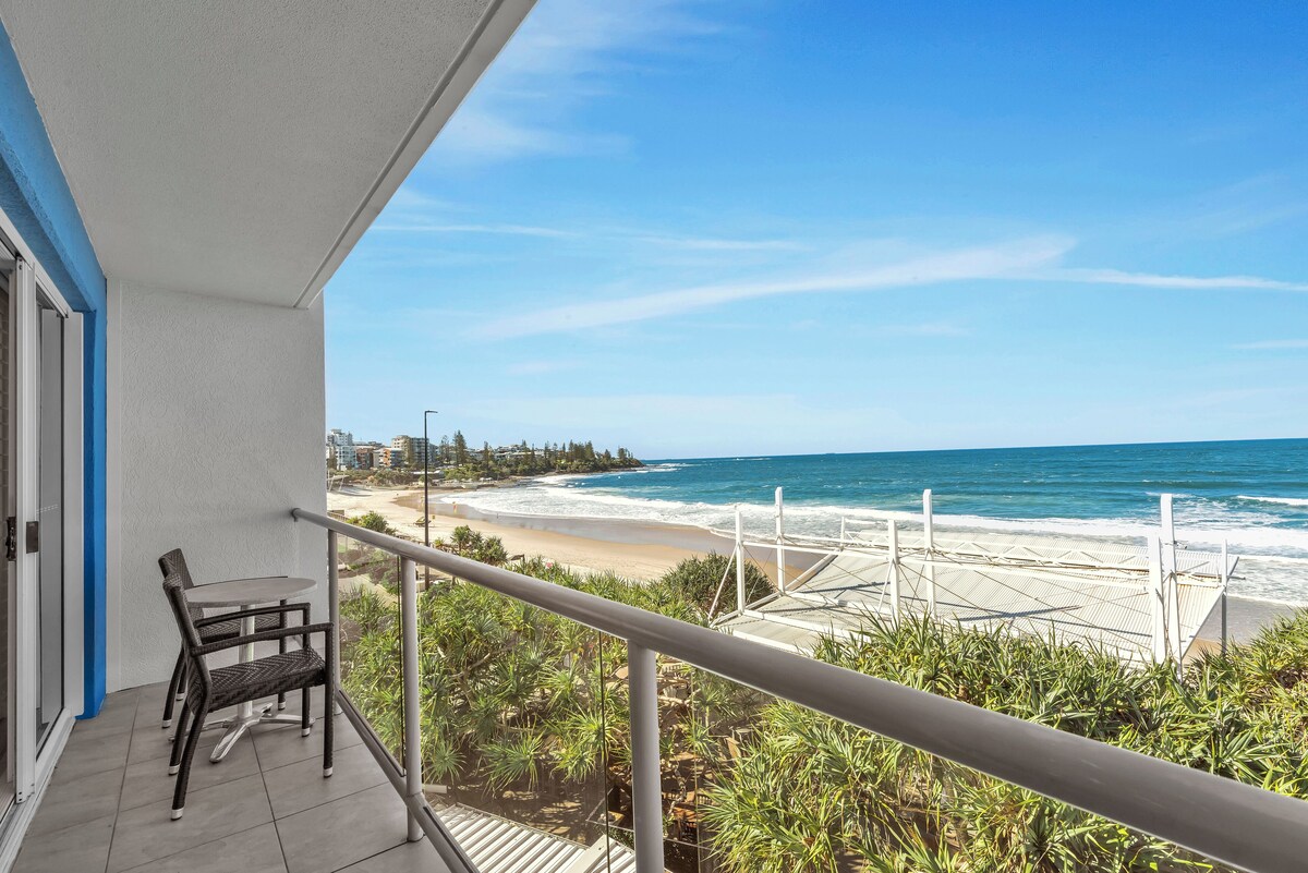 Rolling Surf Resort