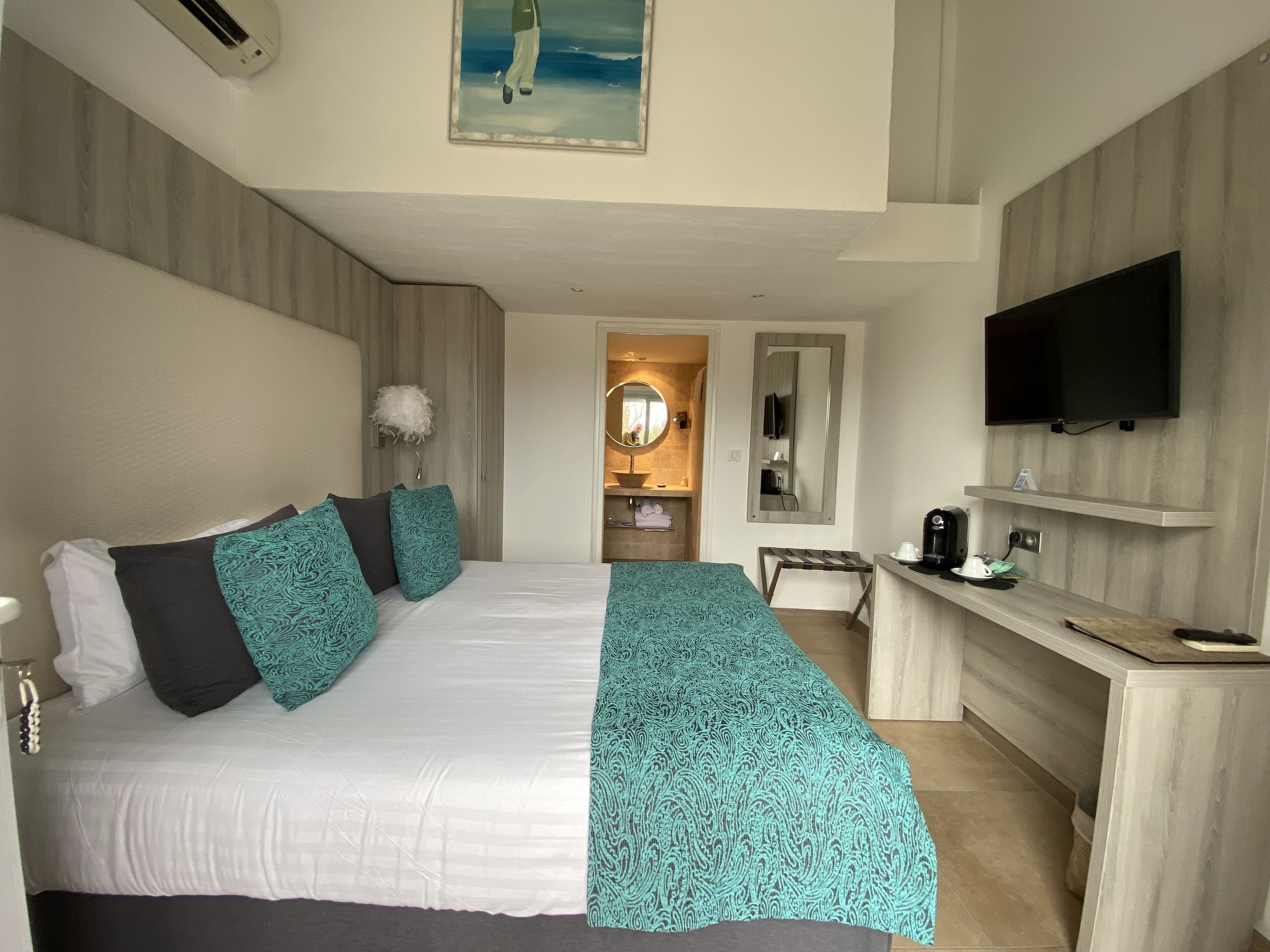 club double room | 1 bedroom, premium bedding, memory-foam beds, in-room safe