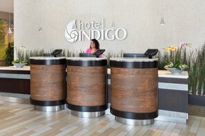Reception - Hotel Indigo San Diego-Gaslamp Quarter by IHG (San Diego)