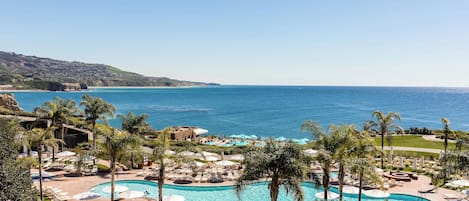 4 piscines extérieures, tentes de plage, parasols de plage