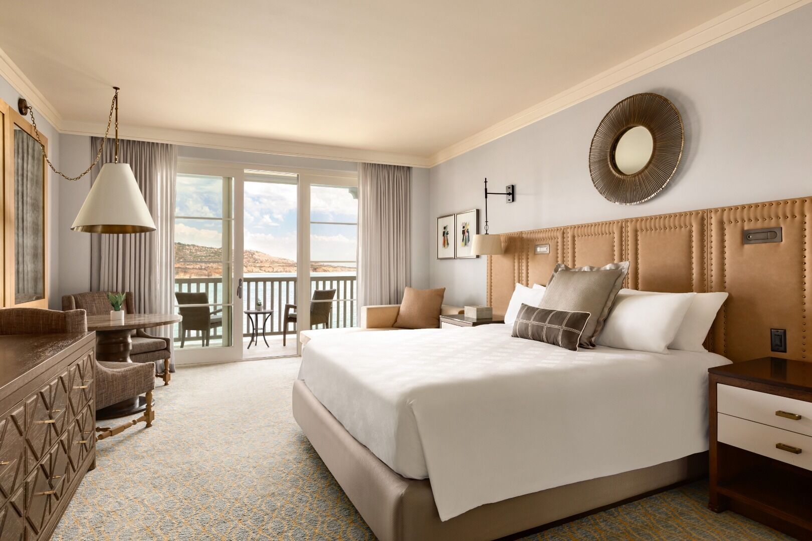 Premium bedding, in-room safe, desk, blackout curtains