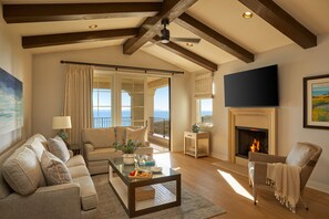 Flat-screen TV, pay movies - Terranea Resort (Rancho Palos Verdes)