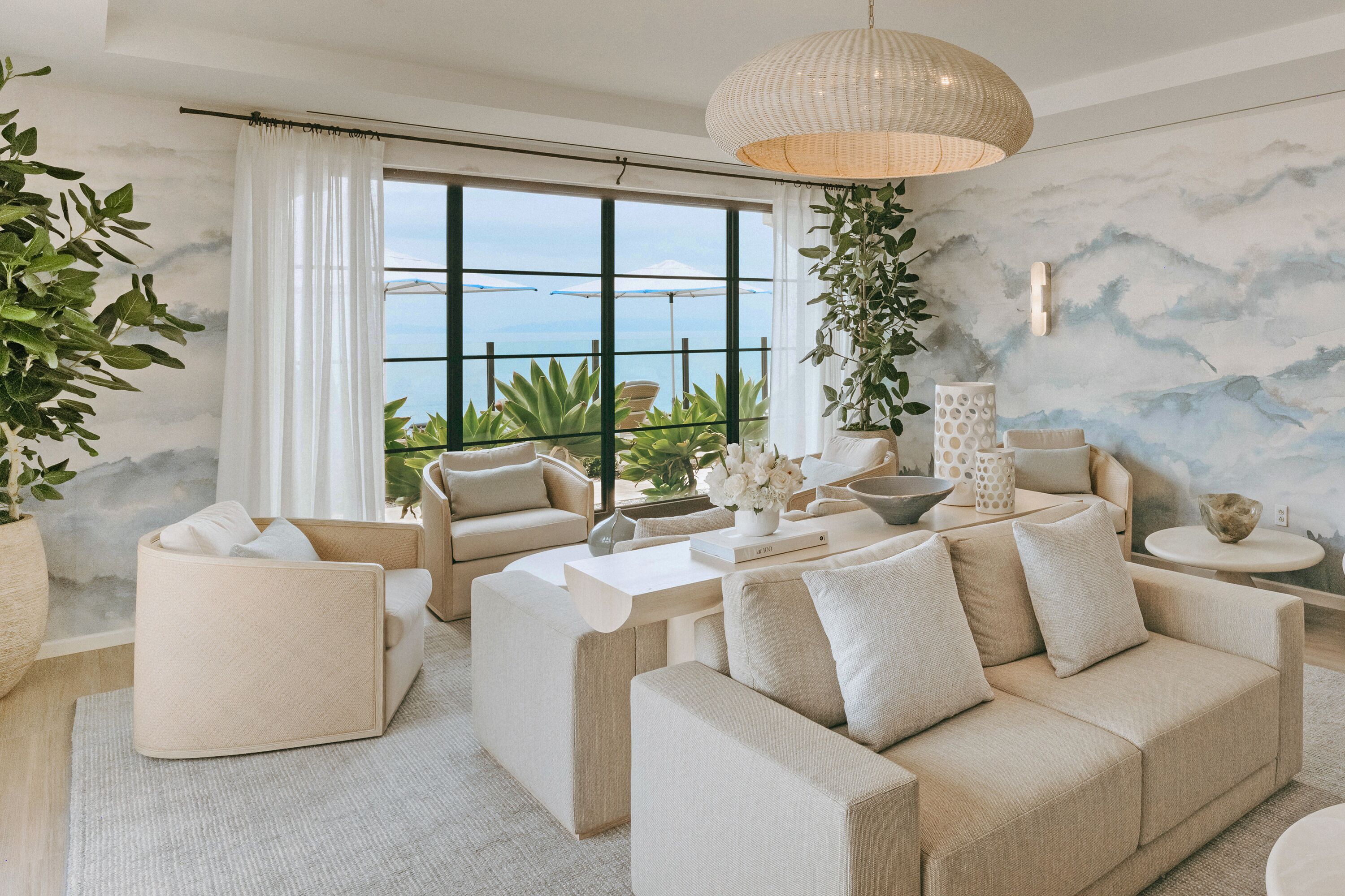 Couples treatment room(s), sauna, hot tub, steam room, body treatments