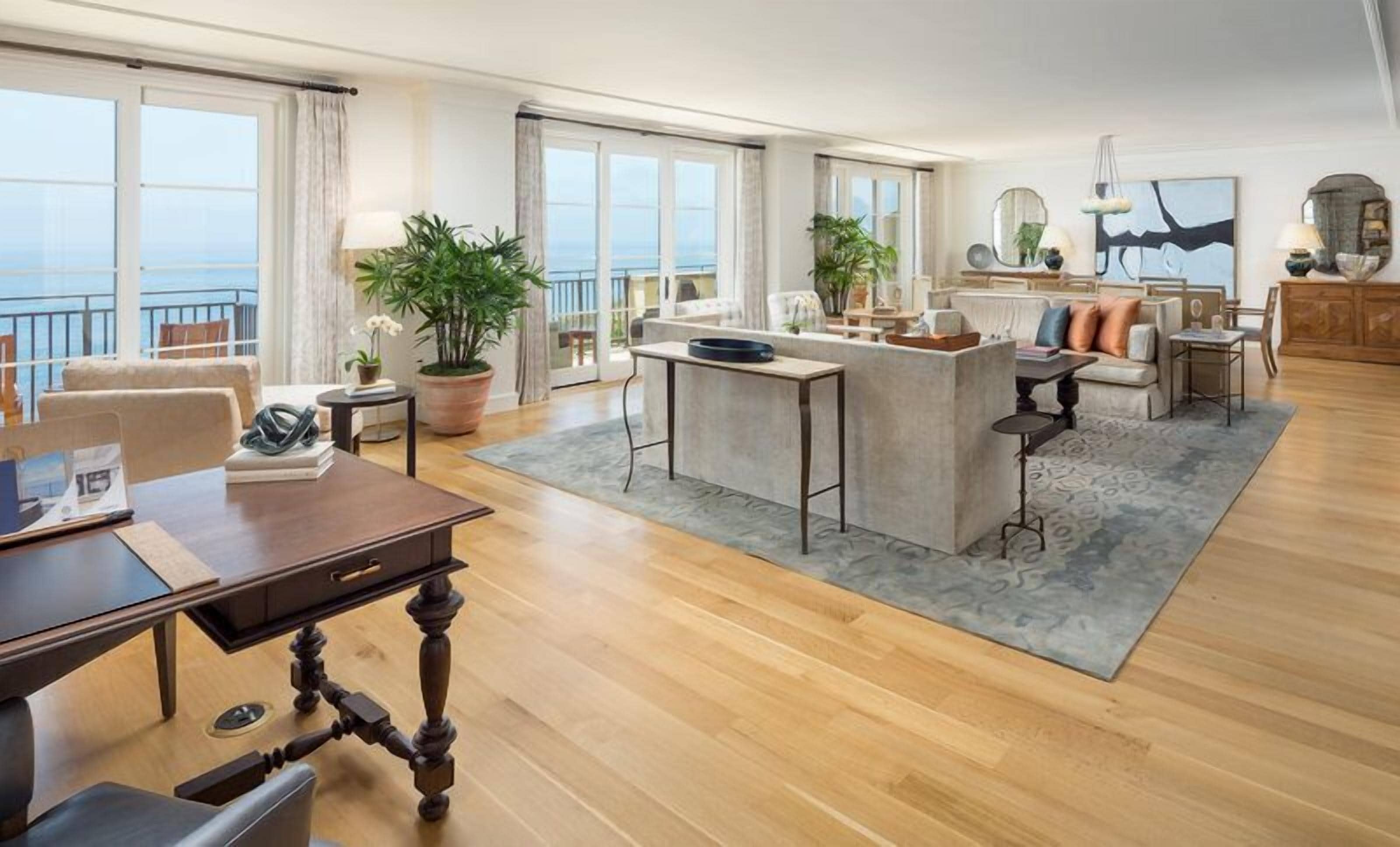 Shearwater Suite | Living area | Flat-screen TV, pay movies