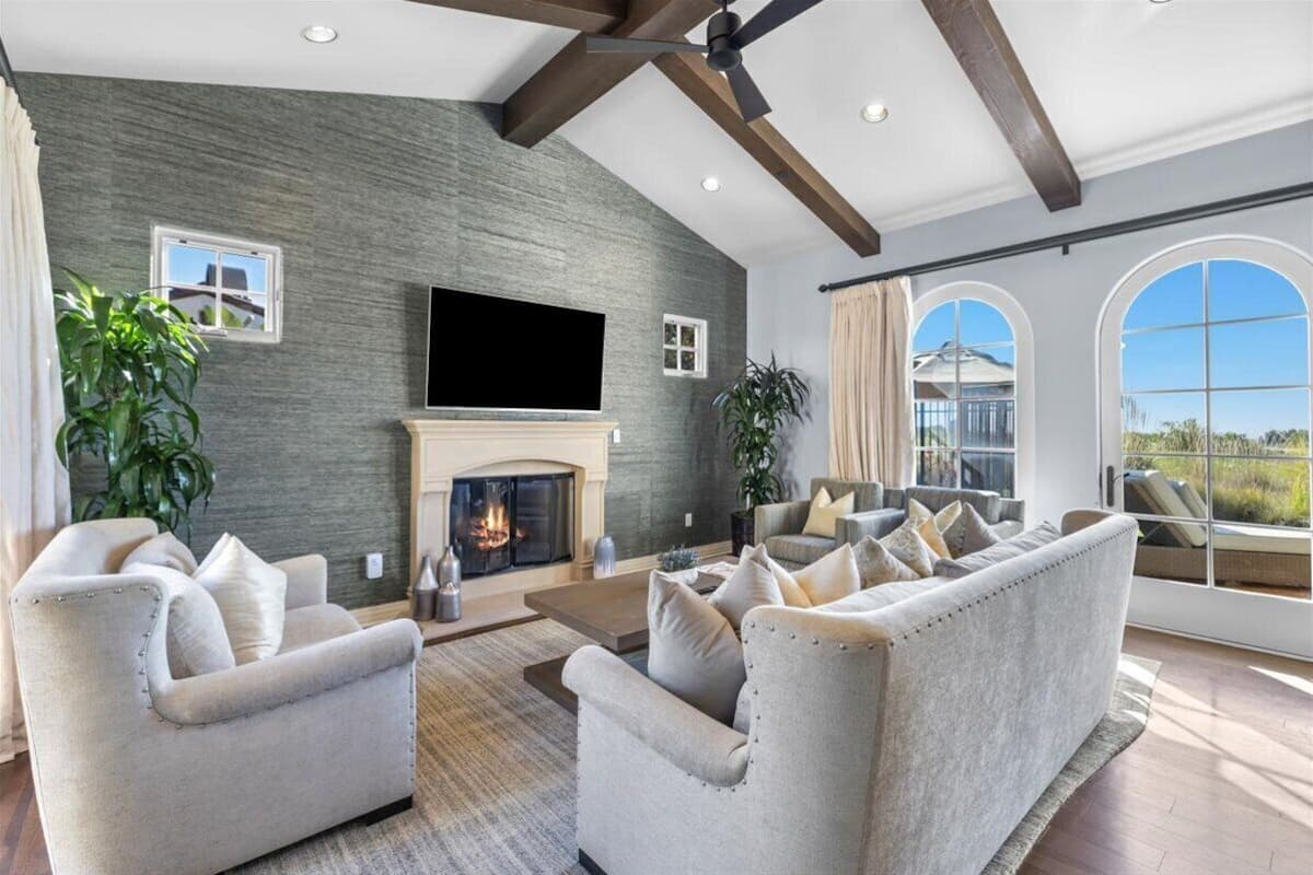 Villa, Multiple Beds (Ocean) | Living area | Flat-screen TV, pay movies