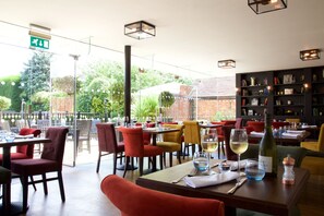 Se sirven desayunos, almuerzos y cenas