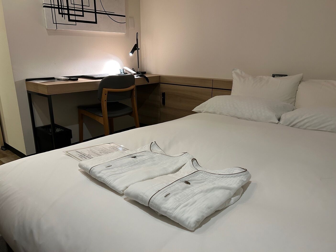 Premium bedding, down duvets, desk, blackout curtains
