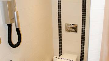 Shower, free toiletries, hair dryer, towels