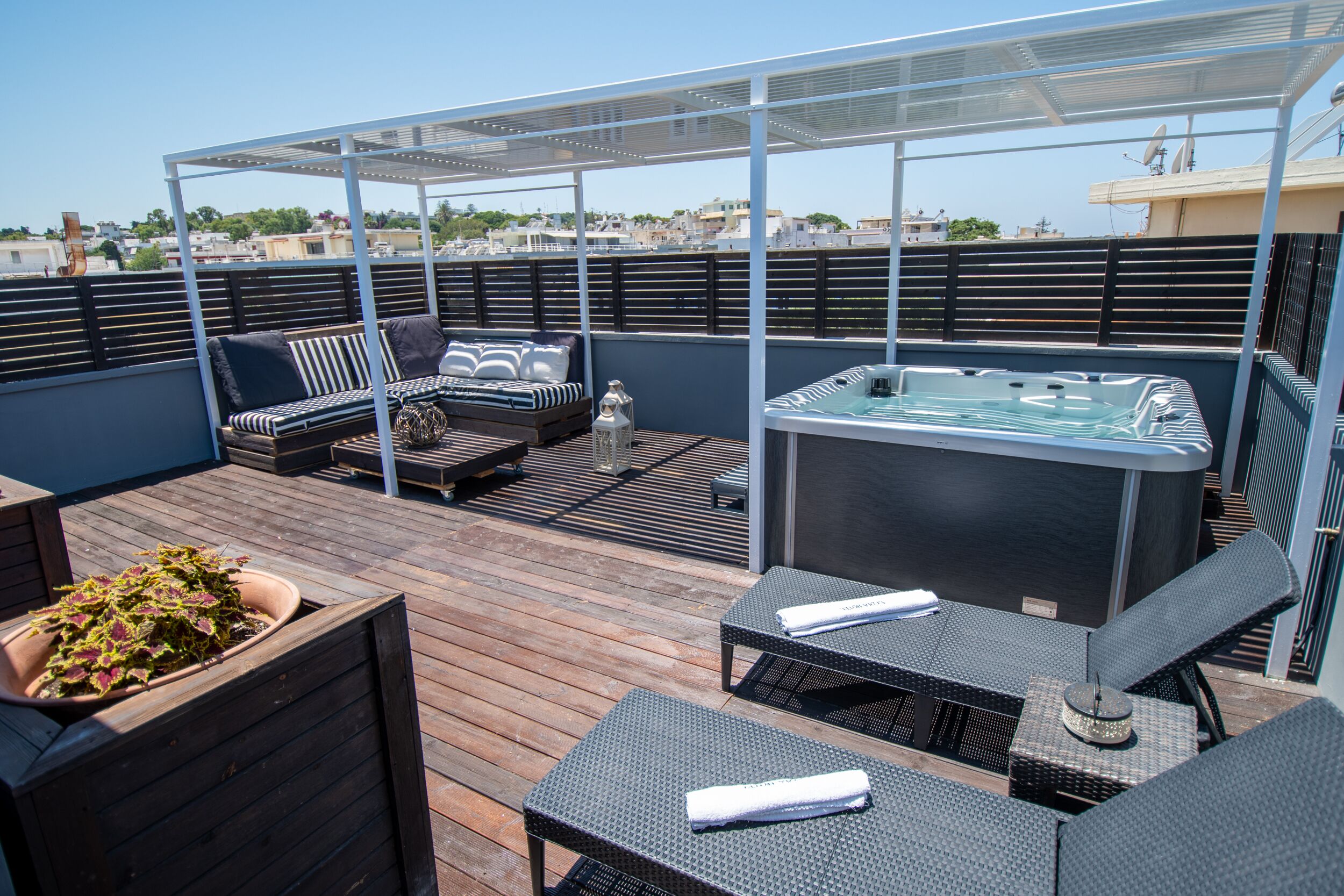 family apartment, 3 bedrooms, kitchen | terrace/patio