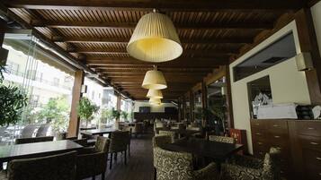 Desayuno buffet incluido