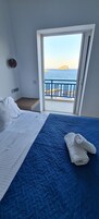 Deluxe Room (1 Double or 2 Twins), Sea View | Iron/ironing board, free WiFi, bed sheets