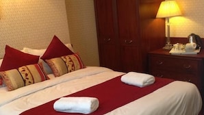 Unclassified image, 5 of 62, button - Avon Hotel (London)