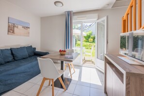 手提電腦工作空間、隔音、嬰兒床 (收費)、免費 Wi-Fi