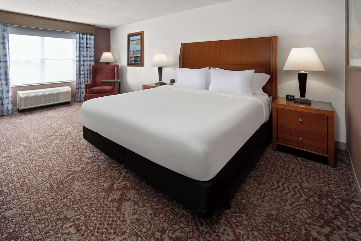 1 bedroom, premium bedding, Tempur-Pedic beds, individually furnished