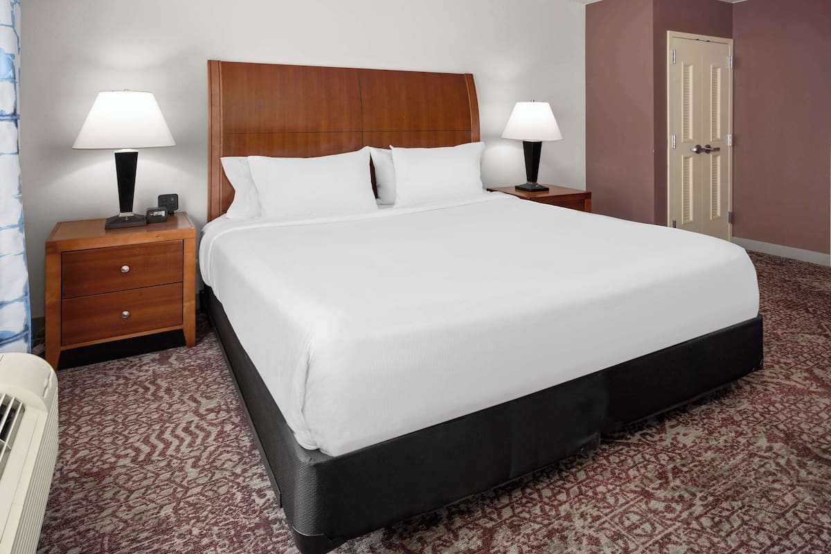 1 bedroom, premium bedding, Tempur-Pedic beds, individually furnished