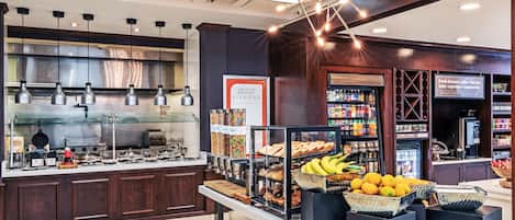 Colazione a pagamento, servita tutte le mattine