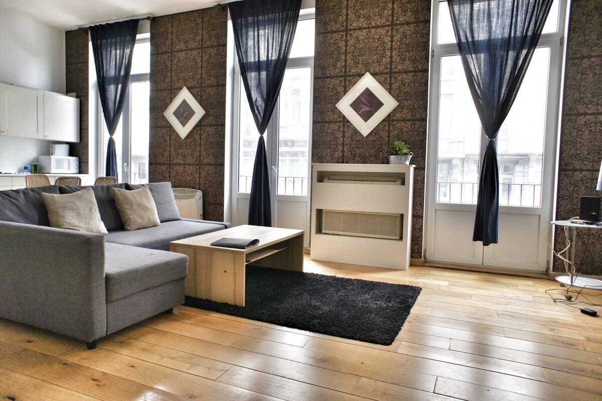 Appartement, 1 chambre | Coin séjour | Télévision à écran plat de 41 pouces avec chaînes par satellite