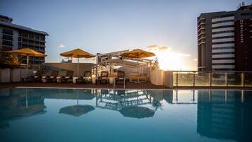 Outdoor pool, sun loungers