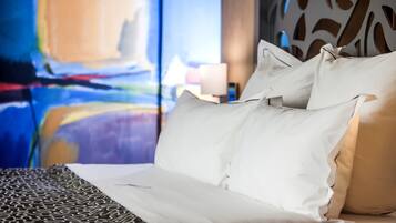 Junior Suite | Premium bedding, minibar, in-room safe, desk