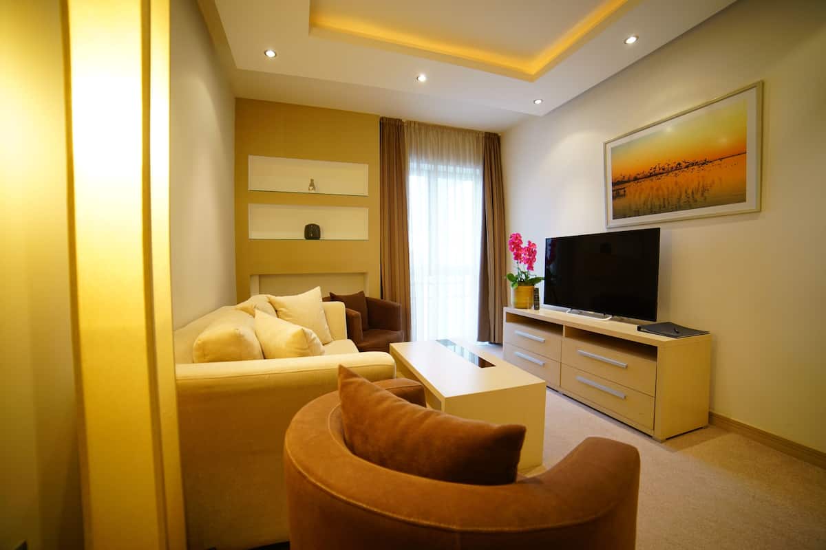 Suite | Wohnzimmer | Fernseher