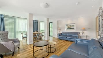 Appartement Standard, 3 chambres | Coin séjour