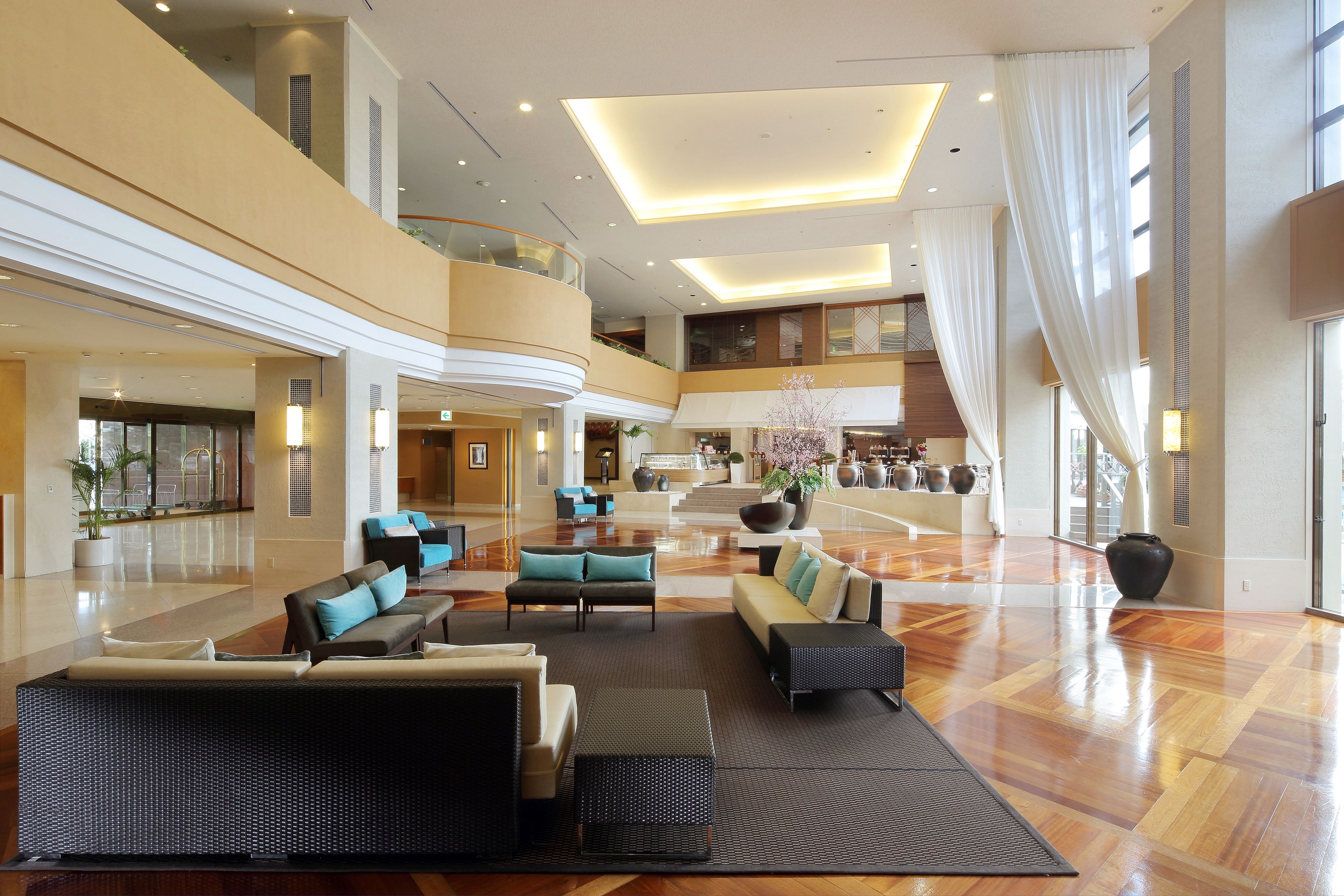 pool views, open selected days