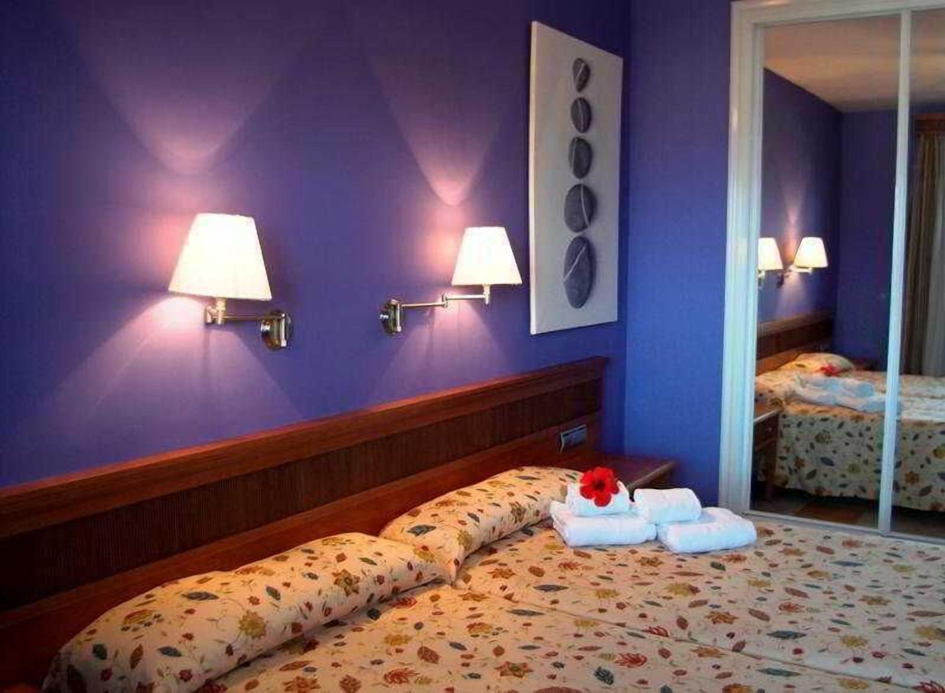1 bedroom, in-room safe, desk, iron/ironing board (on request)