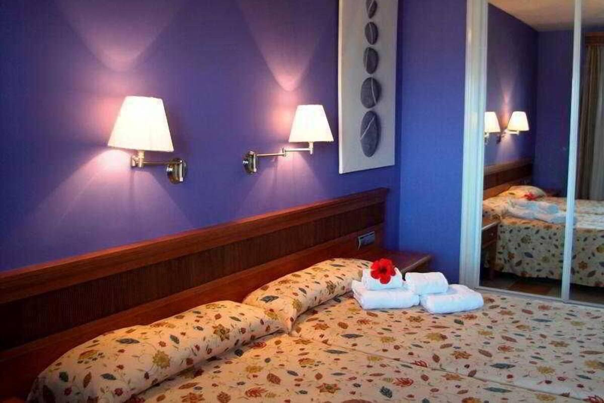 1 chambre, coffres-forts dans les chambres, bureau