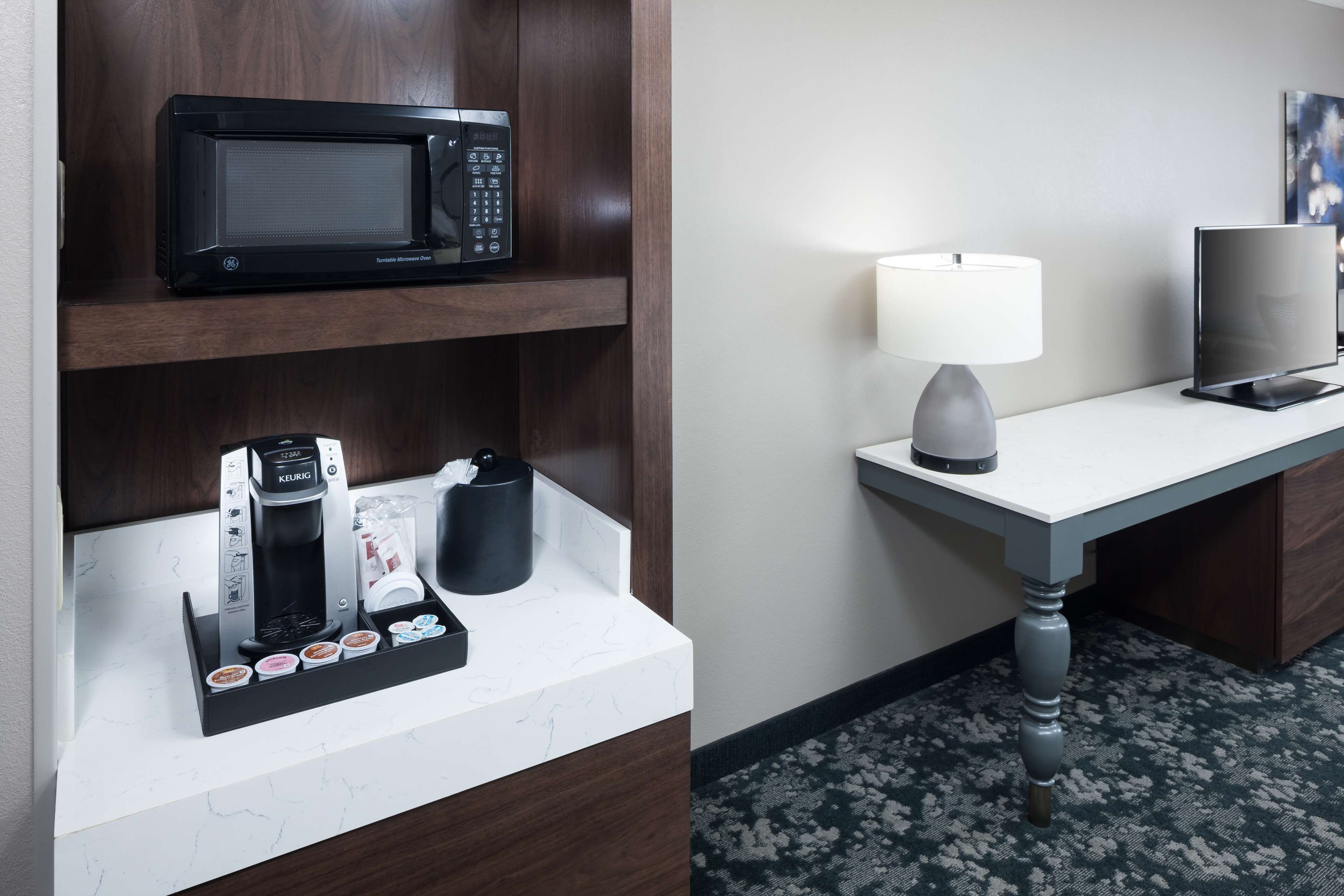 egyptian cotton sheets, premium bedding, down duvets, pillow-top beds