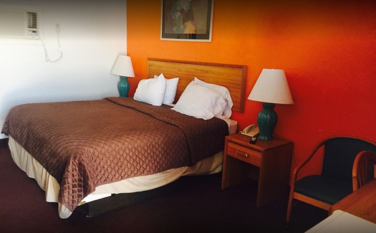 標準客房, 1 張特大雙人床