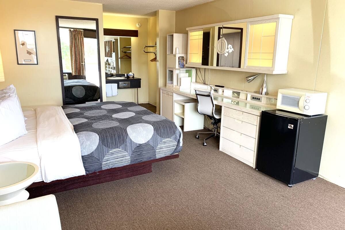 double room, accessible | desk, soundproofing, iron/ironing board, free wifi