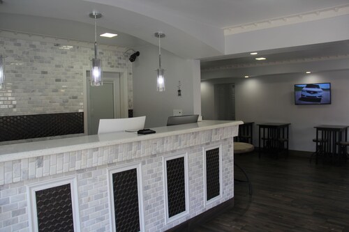 Vista Inn & Suites Memphis