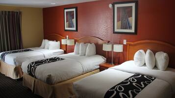 Premium bedding, desk, cribs/infant beds, free WiFi