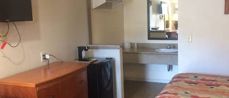 Standard Room, 2 Double Beds, Non Smoking